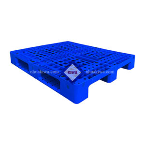 Pallet nhựa 3 chân BT1210150L1 kích thước 1200 x 1000 x 150 mm nguyên sinh